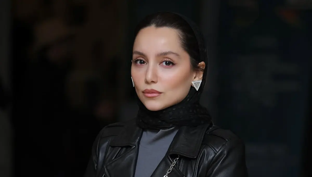 نازنین بیاتی با استایل خاص خود در نمایشگاه «چهارسوی خیال» درخشش کرد (عکس)