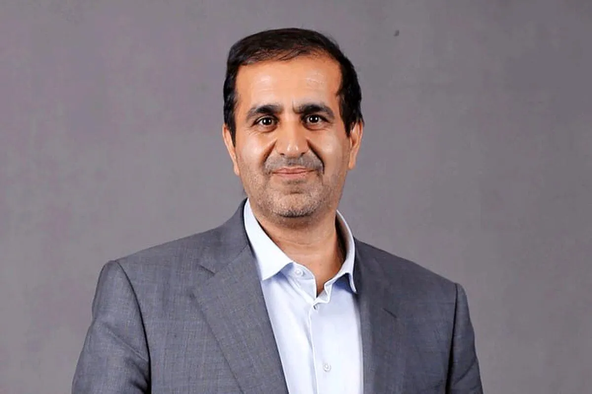 رئیس مرکز ارتباطات مردمی ریاست‌ جمهوری استعفا کرد. این اقدام وی در پی برخی تغییرات در ساختار مدیریتی دولت صورت گرفته است. جزئیات بیشتر در خصوص دلایل این استعفا و برنامه‌های آینده وی هنوز منتشر نشده است. به گزارش آگاهنا، این تغییرات ممکن است تأثیراتی بر نحوه ارتباط دولت با مردم داشته باشد.