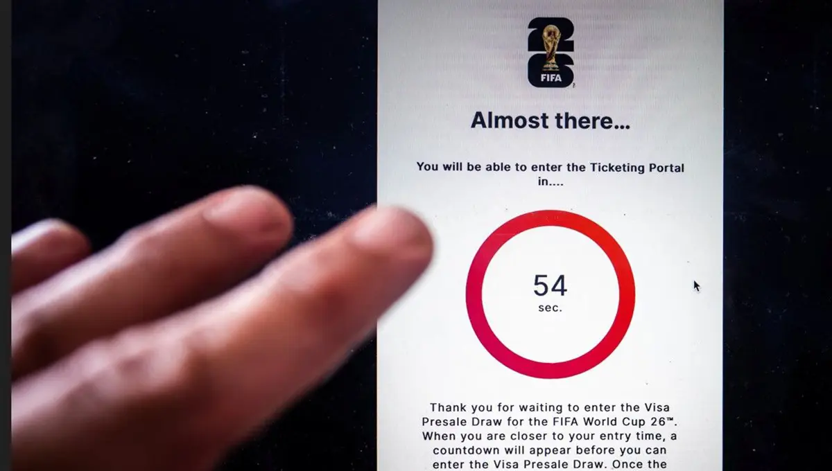 اعتراض هواداران به قیمت‌های "باج‌گیرانه" فیفا؛ ۵ میلیون درخواست بلیط جام جهانی ۲۰۲۶ در ۲۴ ساعت ثبت شد!