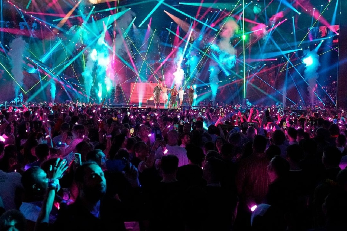 برنده سوئیسی یوروویژن ۲۰۲۴ جایزه‌اش را به خاطر حضور اسرائیل در مسابقه پس گرفت