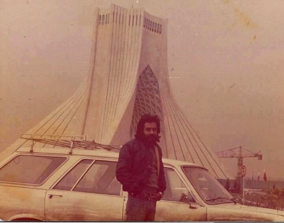 خسرو شکیبایی و کیومرث ملک مطیعی در یک نمایش پیش از انقلاب (عکس)