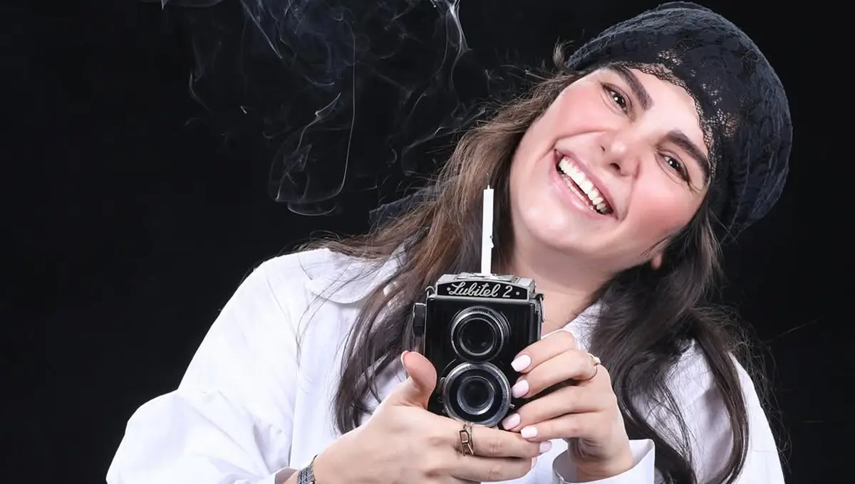 استایل خاص و هنری «نازار» در جشن تولدش با سریال نون خ (عکس)