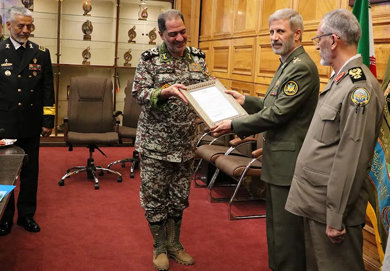 دستیار فرمانده کل ارتش در امور پدافند هوایی منصوب شد. این تغییر در راستای تقویت ساختار نظامی و افزایش توانمندی‌های پدافند هوایی کشور صورت گرفته است. به گزارش آگاهنا، انتظار می‌رود با این انتصاب، هماهنگی و کارایی نیروهای پدافند هوایی ارتش بهبود