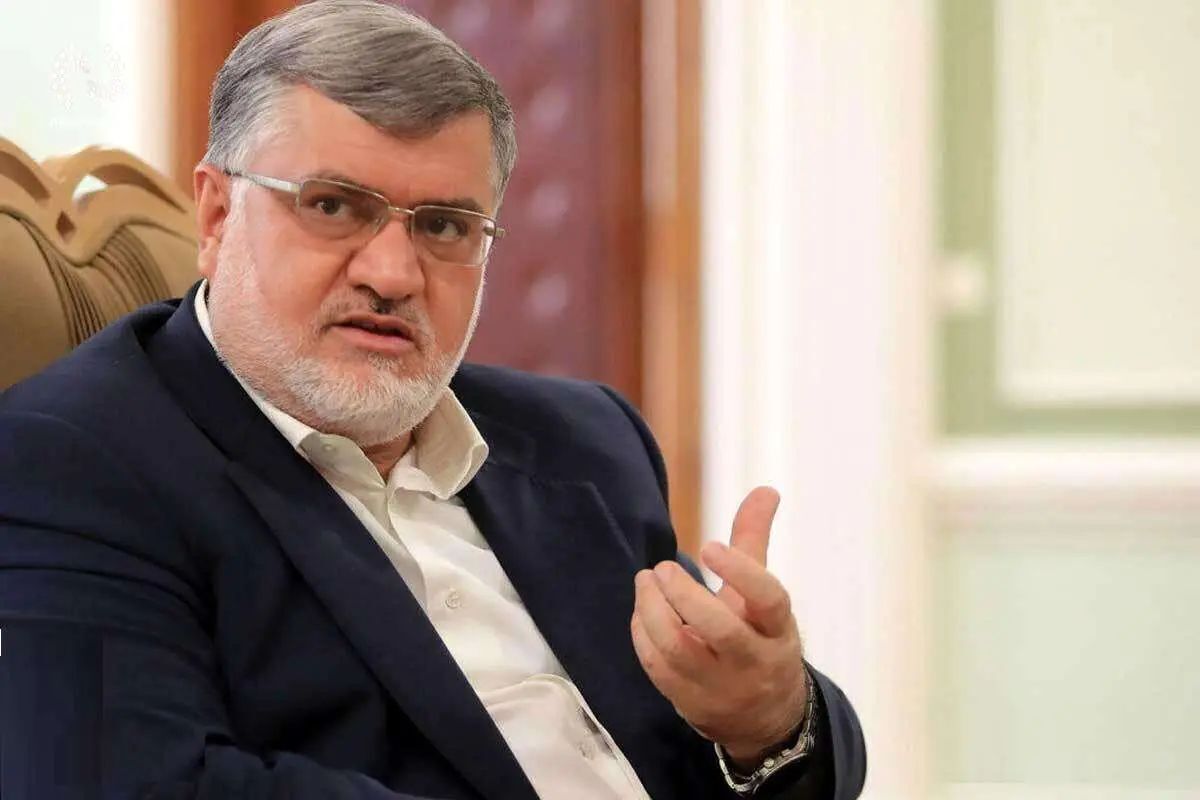 استاندار تهران اعلام کرد که ۸۲ درصد از مردم پایتخت در انتخابات اخیر شرکت نکرده‌اند. این آمار نشان‌دهنده عدم مشارکت بالای شهروندان در فرآیند انتخاباتی است و می‌تواند زنگ خطری برای مسئولان باشد تا به بررسی علل این عدم حضور بپردازند. به گزارش آگاهنا، ضروری است که عوامل موثر