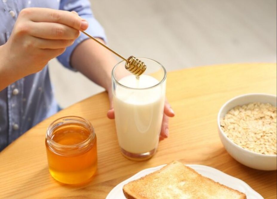 خواص شیر و عسل برای چاقی صورت